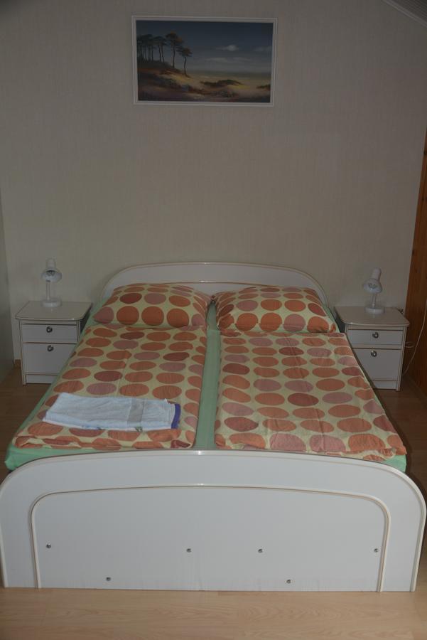 Guesthouse "Nakvyne Pas Zveja" Purvynes Street Nida Luaran gambar